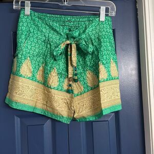Junglee Billee Paisley Printed Shorts Size Beaded Ties Size S/M NWT